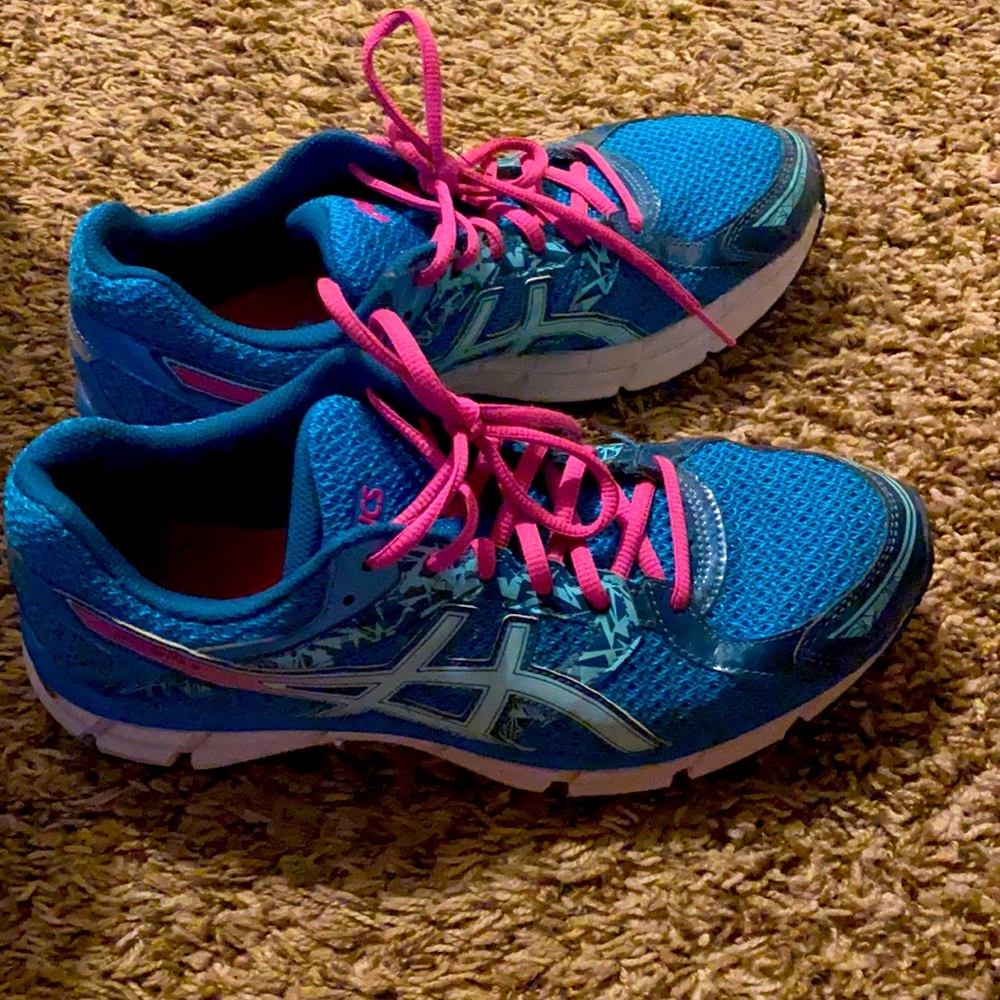 Great colorful running shoes!